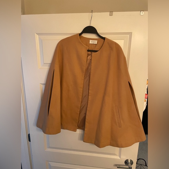 CAMEL COAT CAPE - Picture 2 of 3